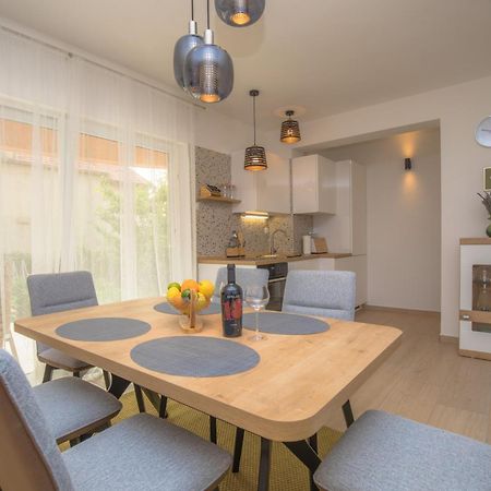 Elena Appartement Šibenik Buitenkant foto